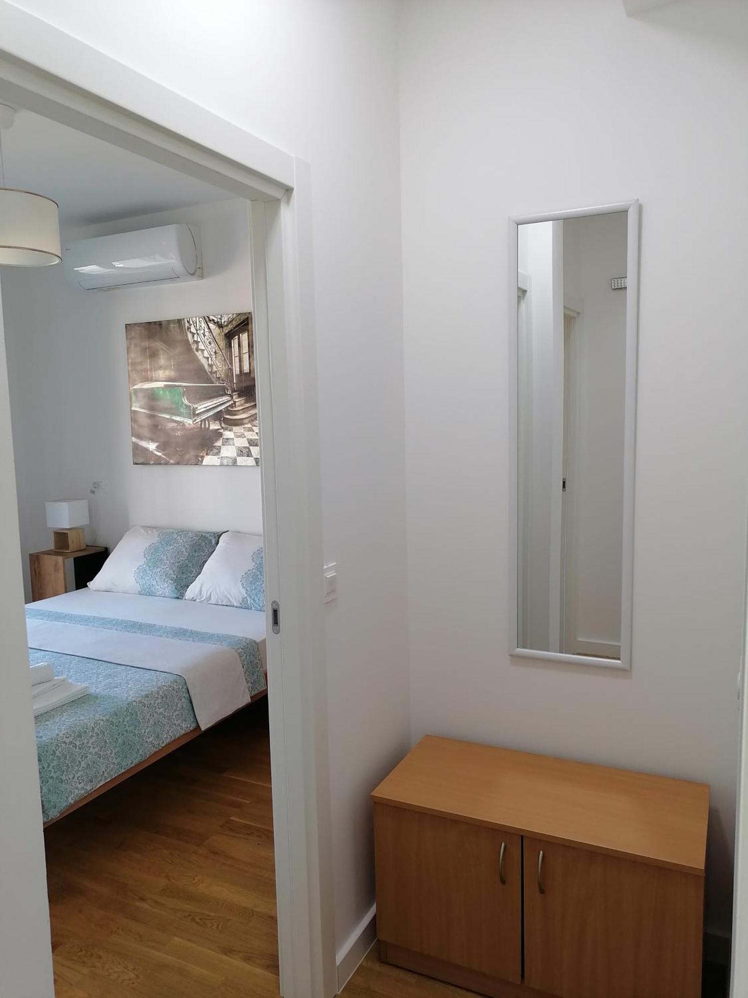 Vegi Apartments บาร์ ภายนอก รูปภาพ